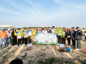 กิจกรรม CSR ปลูกต้นไม้เพิ่มพื้นที่สีเขียว และมอบอุปกรณ์กีฬามวยในงาน “ฉลามชลเกมส์”